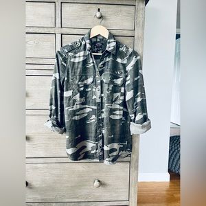Express Women’s Camo Boyfriend Button Down!